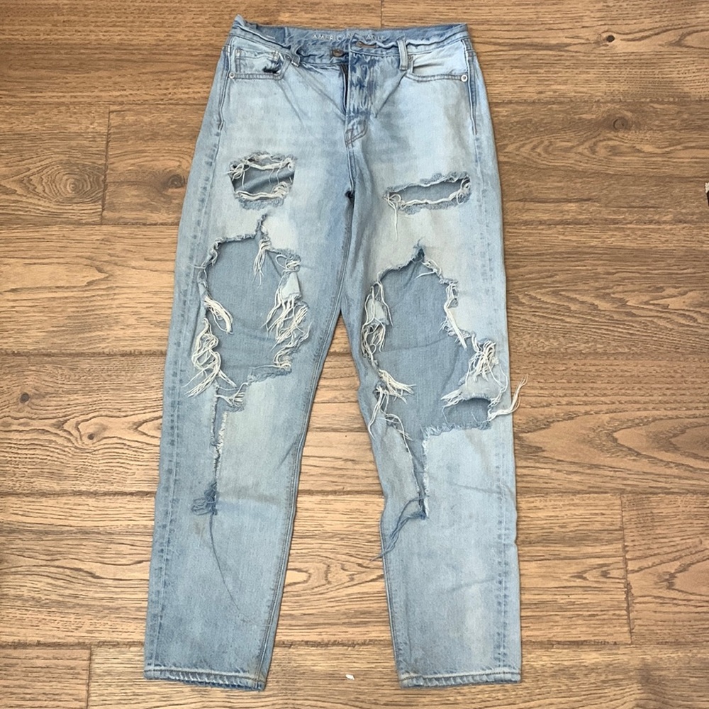 American Eagle Mom Jeans - size 2